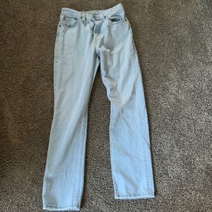 Women’s Levi’s jeans